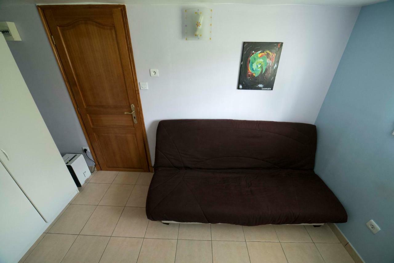 Charmant Studio Equipe Proche Paris Et Versailles Chaville Exterior foto